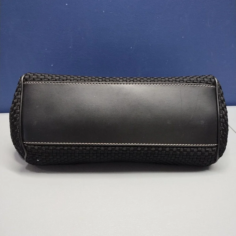 The Sak sak handbag